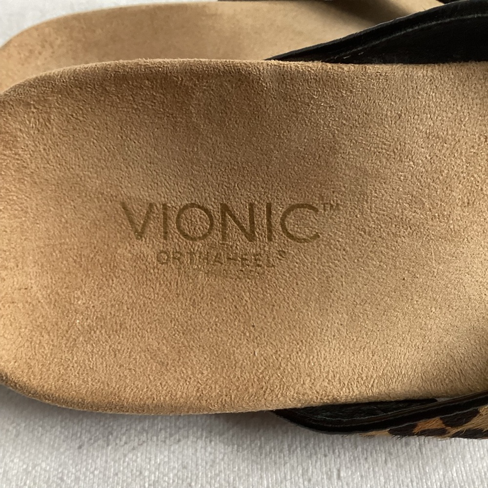 Suede & leather, Ortho heel, leopard print Vionic sandals - size 9 - Picture 5 of 9